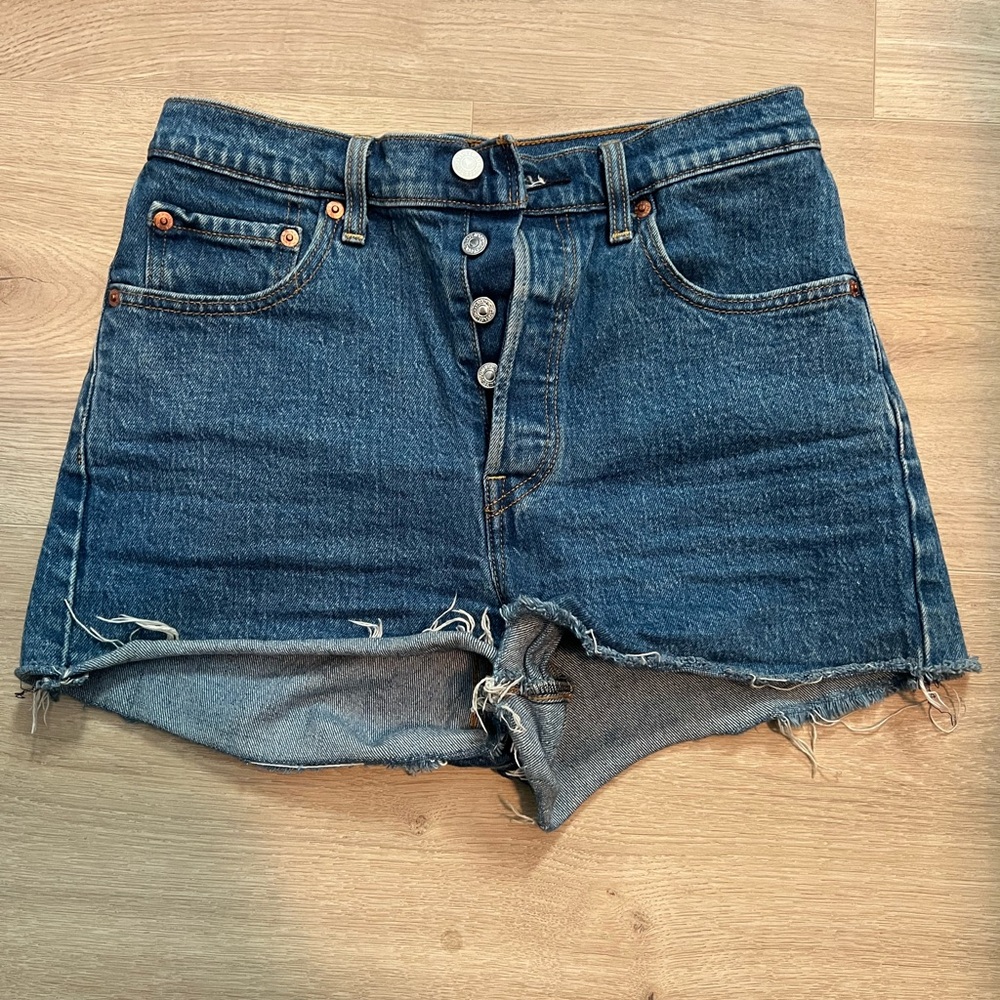 Levi's Ribcage Dark Blue Distressed Jean Shorts Size 28